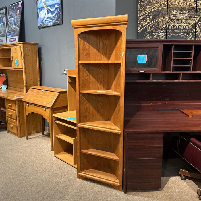 Oak Corner Bookcase (BLA)