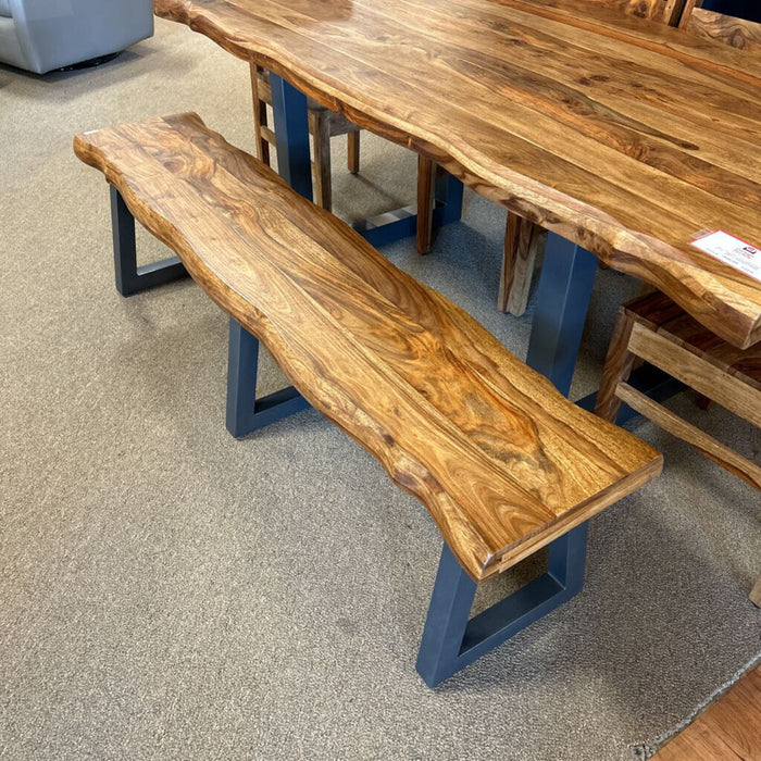 Live Edge Multi-ton DR Table + 4 Chairs/Bench (LCKH)