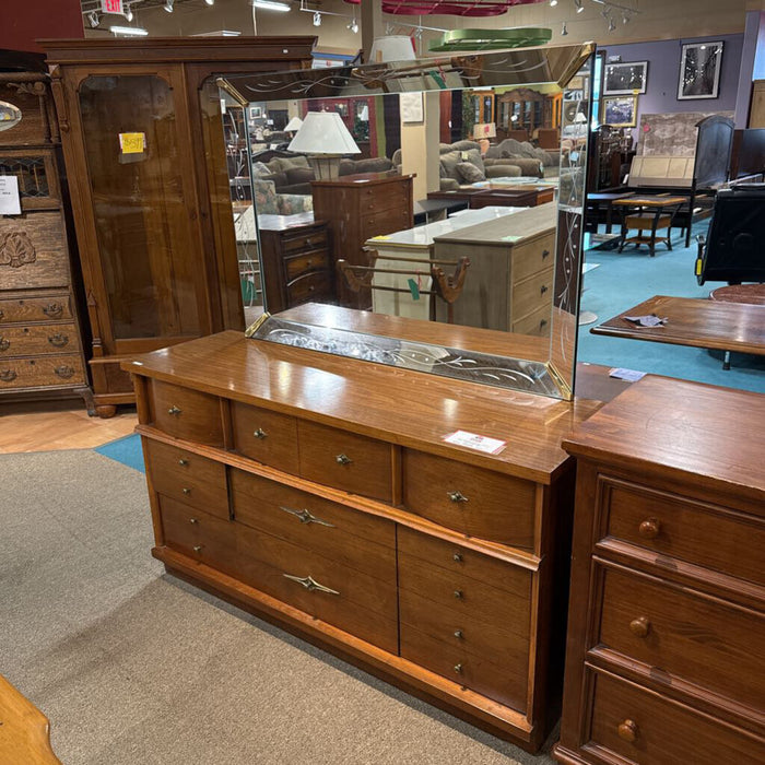 MCM Long Dresser w/ Mirror (ALK)