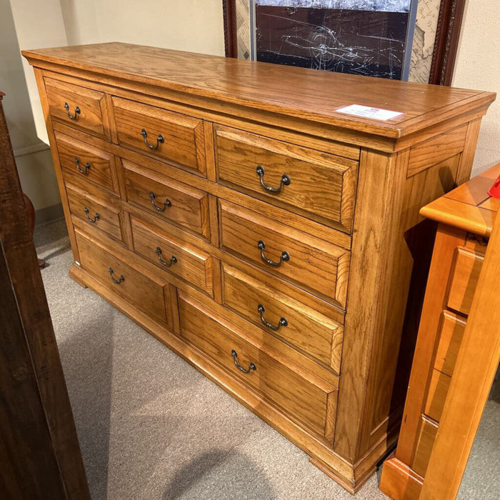 Blonde Long Dresser (CTH)