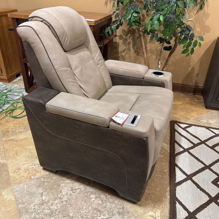 Durapella Tan Electric Recliner(IIH)