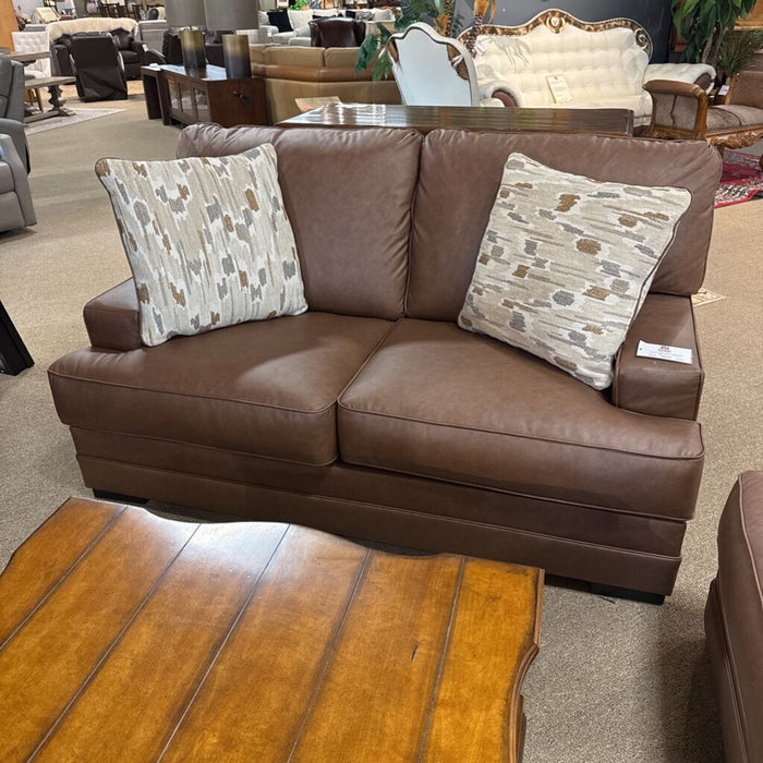 VillaCourt Brown Loveseat (SKH)