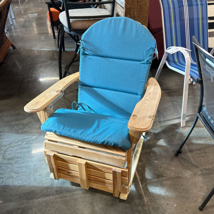 LW Patio Rocker w/ Blue Cushions (KL)