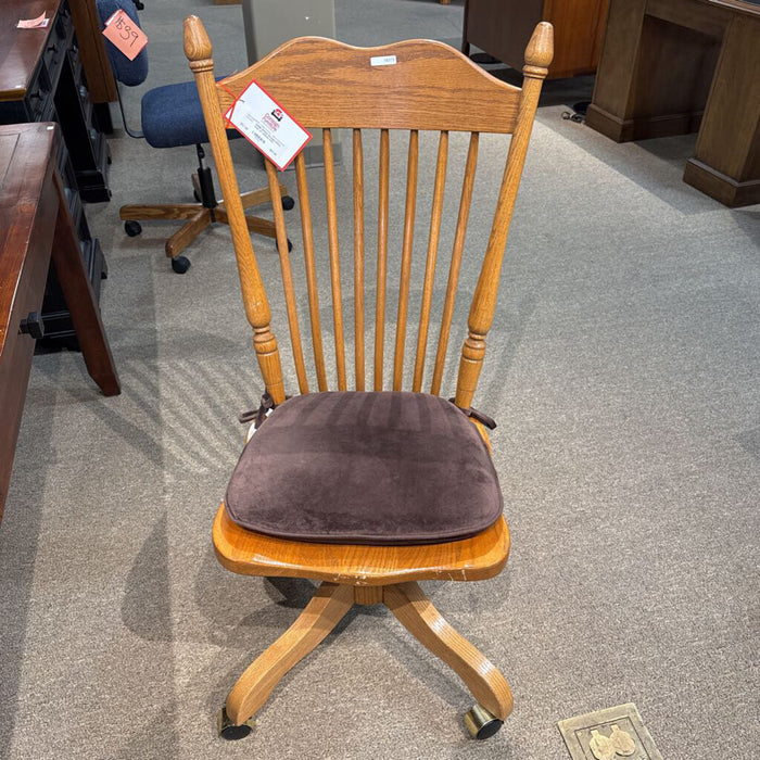 Wooden Office Chair W/ Wheels (AA)