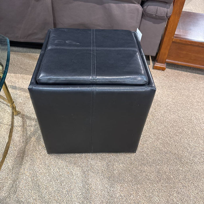 Storage Ottoman (AT)