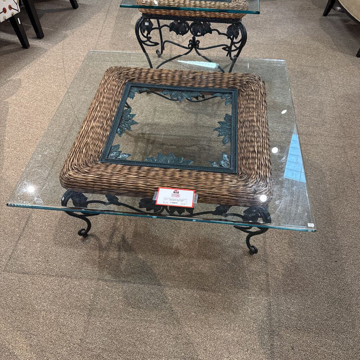 GT Metal Leaf+Wicker Coffee Table (BLA)