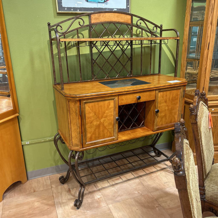 LW Stone/Metal Wine Bar(ALK)