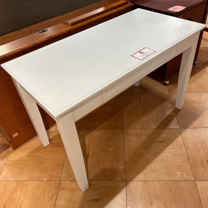White Desk (BLA)