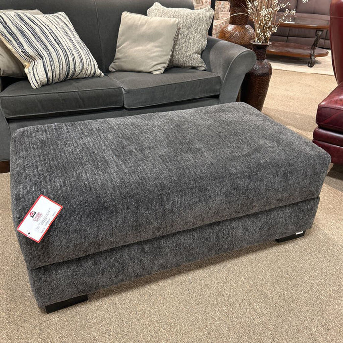 Stanton Grey Ottoman (ASH)