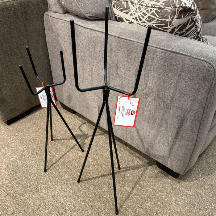 Small Metal Black Pot Stand(M)