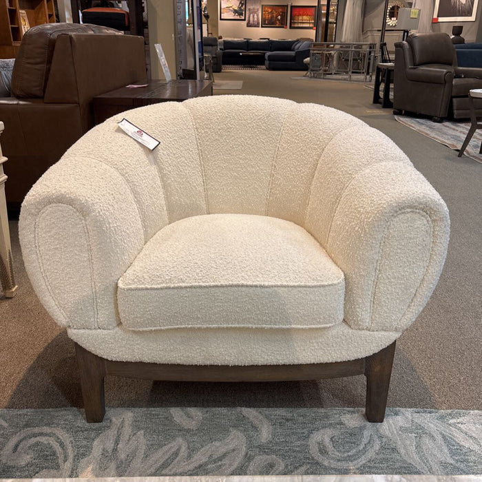 Otto White Fabric Chair (53005256) (BKHH)