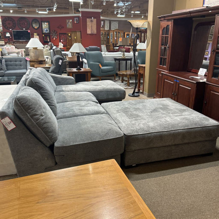 Stanton 3 Piece - John Murray (BHHH)