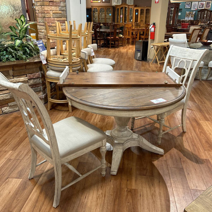Round White Rustic DR Table w/ 2CH(ALK)