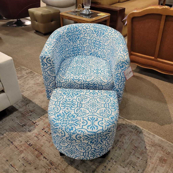 Small Fabric White/Blue Paisley Chair w/ Ottoman(BHA)