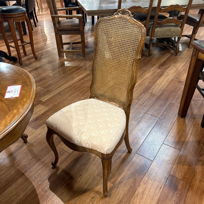 DW DR Table w/ 4 Caneback CH+2LF(ATH)