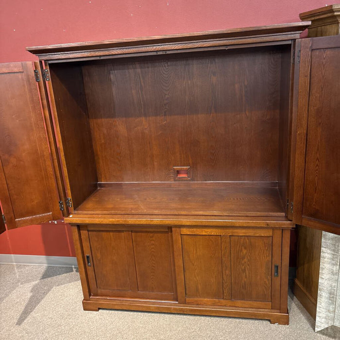 Large 2pc Ent Center Crate-N-Barrel (ATH)