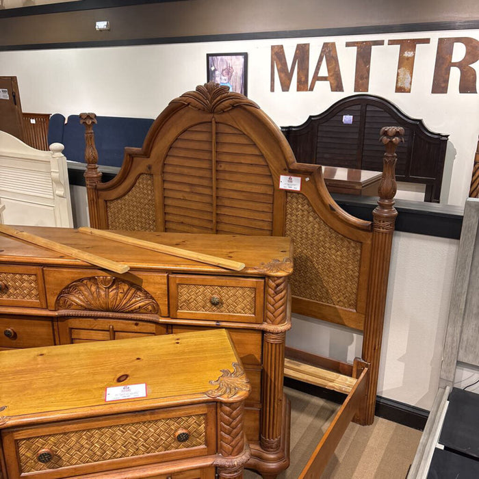 Oak 4-Poster Carved King Bed (ATH)