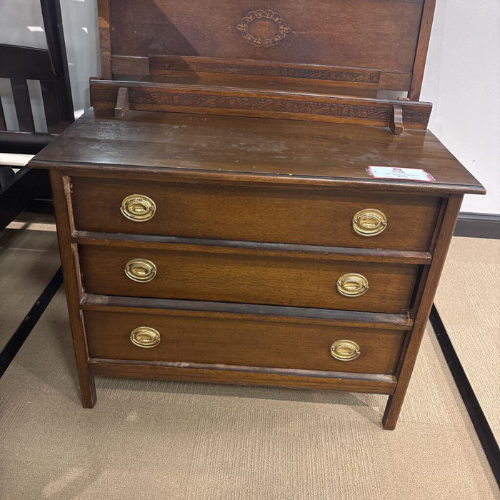 DW 3-Drawer Dresser (BAH)