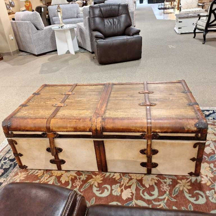 Brown Wooden/Leather Large Storage Chest(ATH)