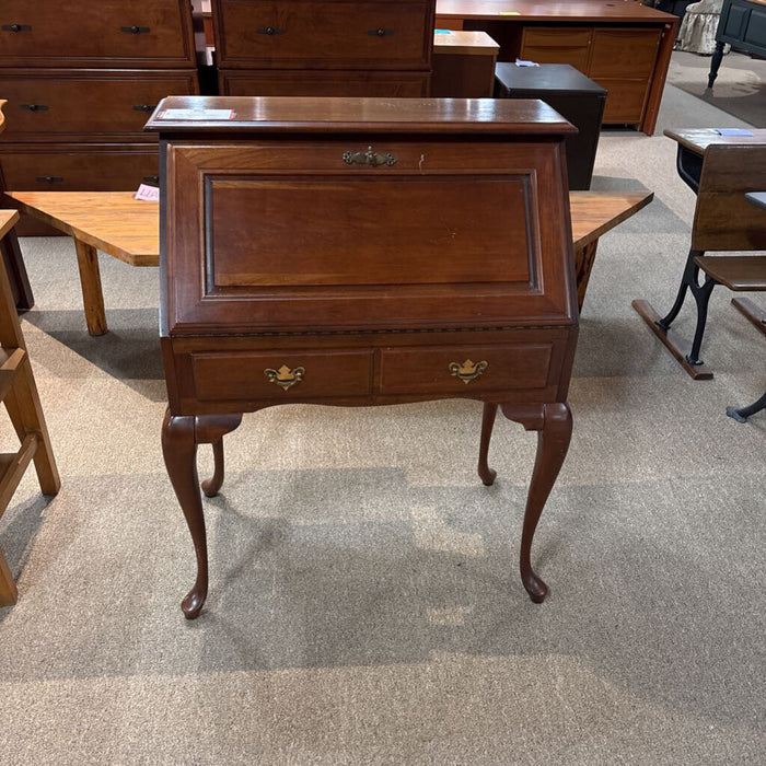 DW Secretary Desk (BAH)