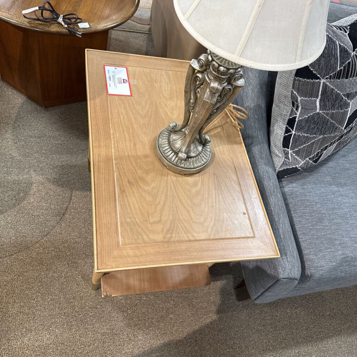 Small LW 2-Tier End Table (TI)