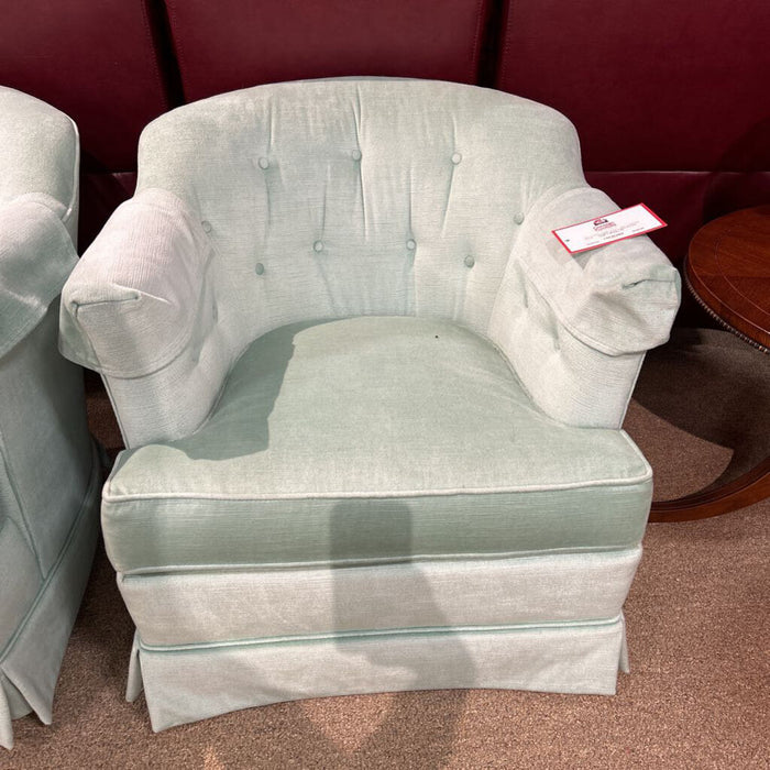 Green Fabric Accent Chair + Wheels (TI)