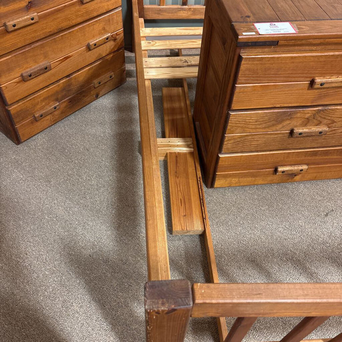 DW King Bed Frame(LSH)