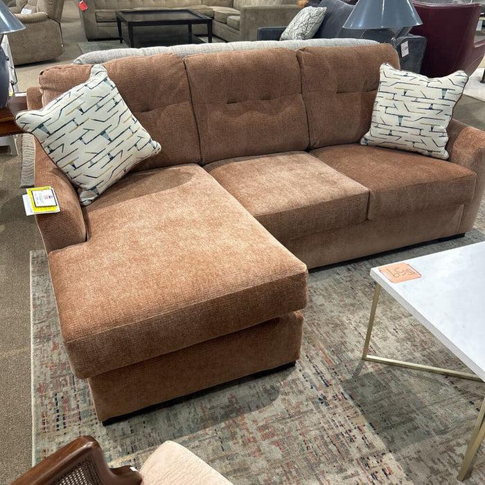 Amity Bay Sofa Chaise Queen Sleeper(BBAT)