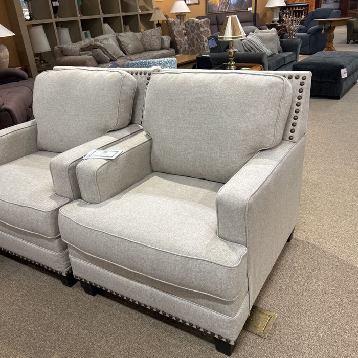 Claredon Chair (STT)