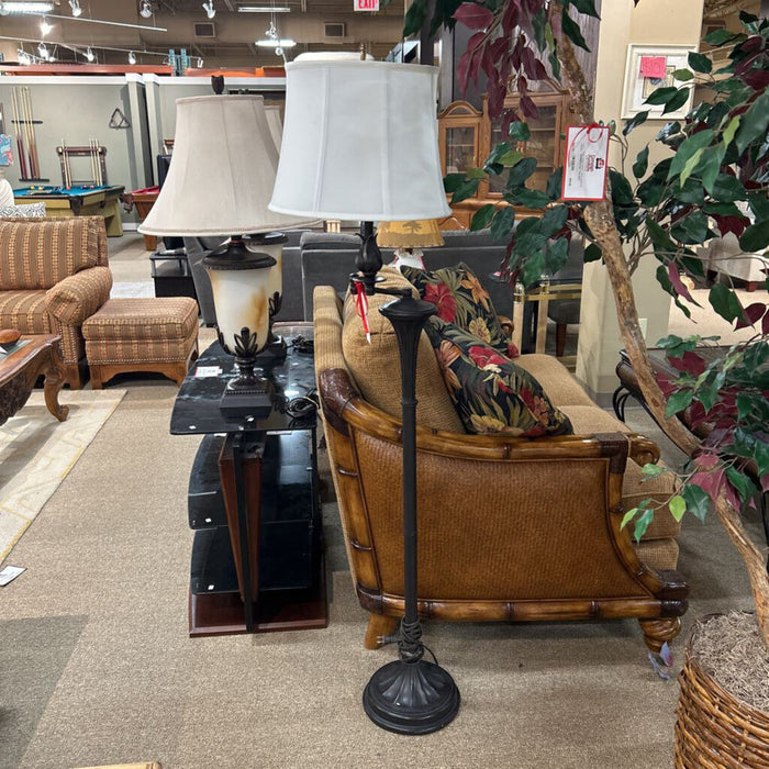 Black Metal Floor Lamp(BAH)