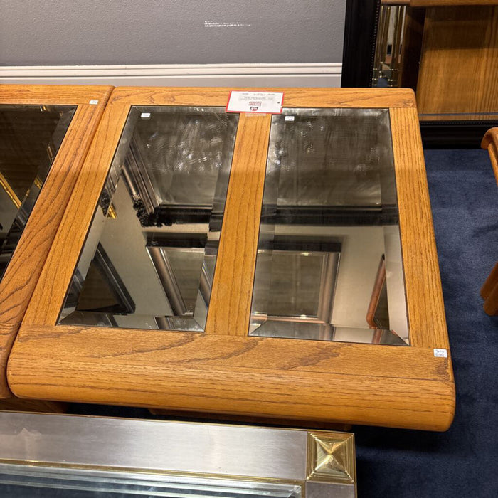Oak End Table W/ 2 Glass Inserts (KL)