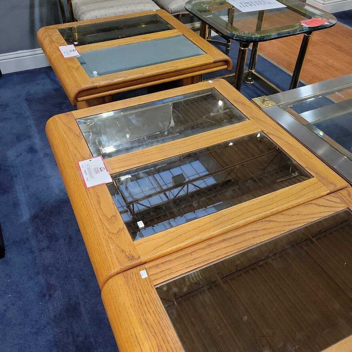 Oak End Table W/ 2 Glass Inserts (KL)