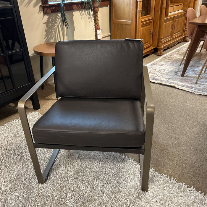 Bradett Accent Chair (SAT)