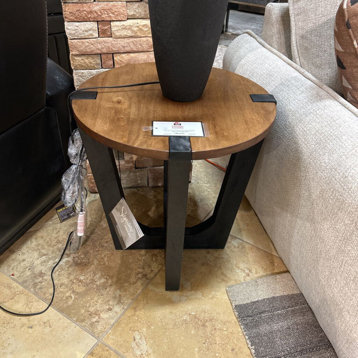 Hanneforth Round End Table (LBT)