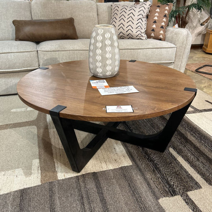Hanneforth Round Cocktail Table (ATT)