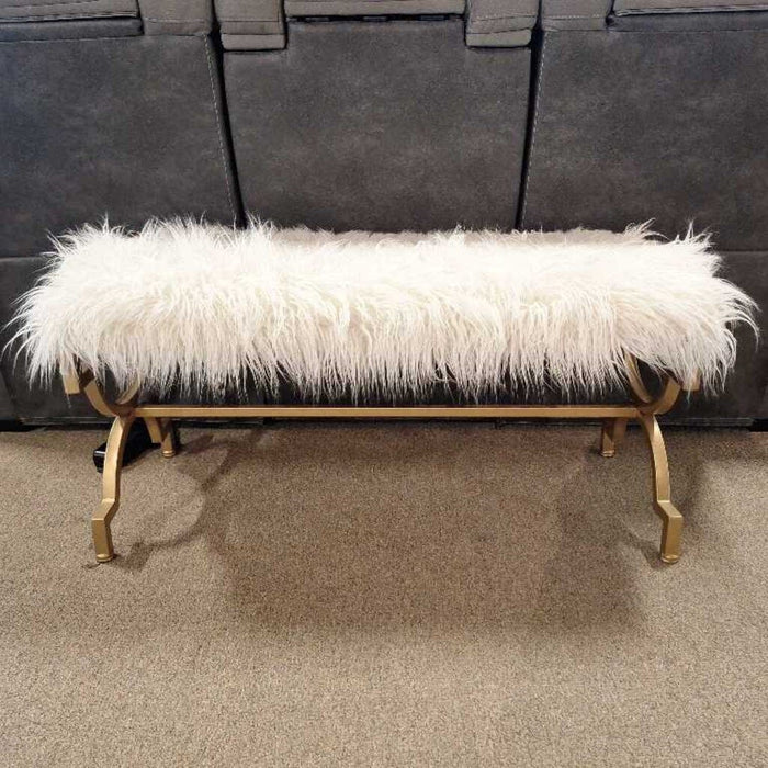 Fuzzy White Gold Accented Bench(LSH)