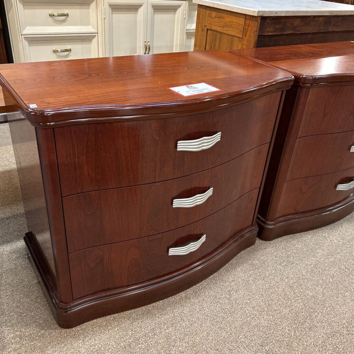 Cherry 3-Drawer Italian Nightstand (BTK)