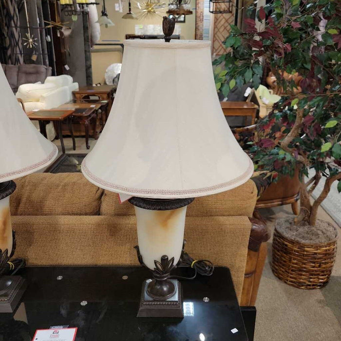 Tan/Brown Ceramic Table Lamp w/ Tan Shade(TI)