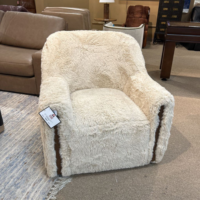 Huntley Faux Fur Chair 71203 (BSHH)