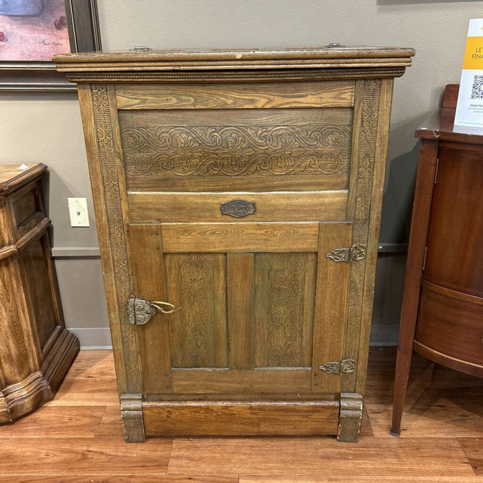 DW Antique Ice Chest(AMK)