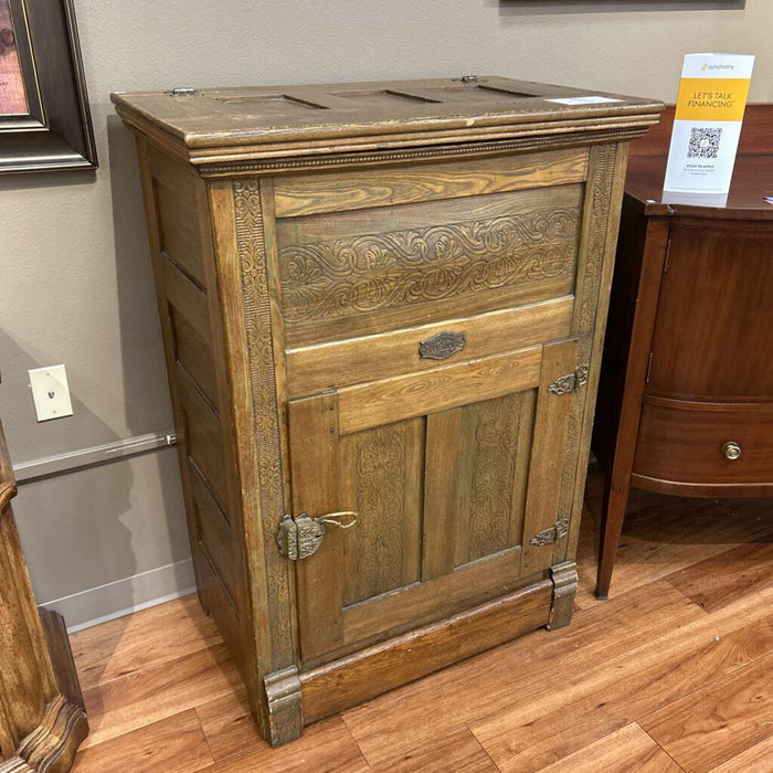 DW Antique Ice Chest(AMK)