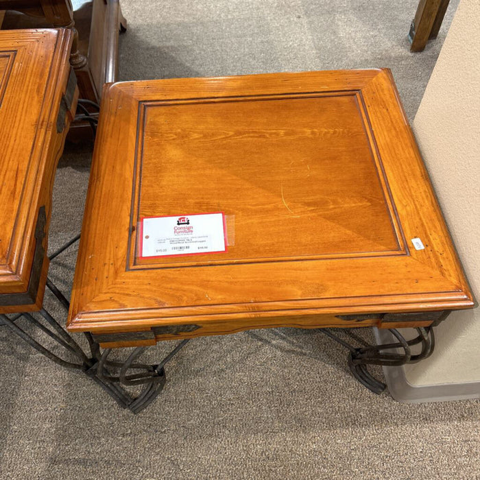 Wood/Metal Accented/Legged End Table(SK)