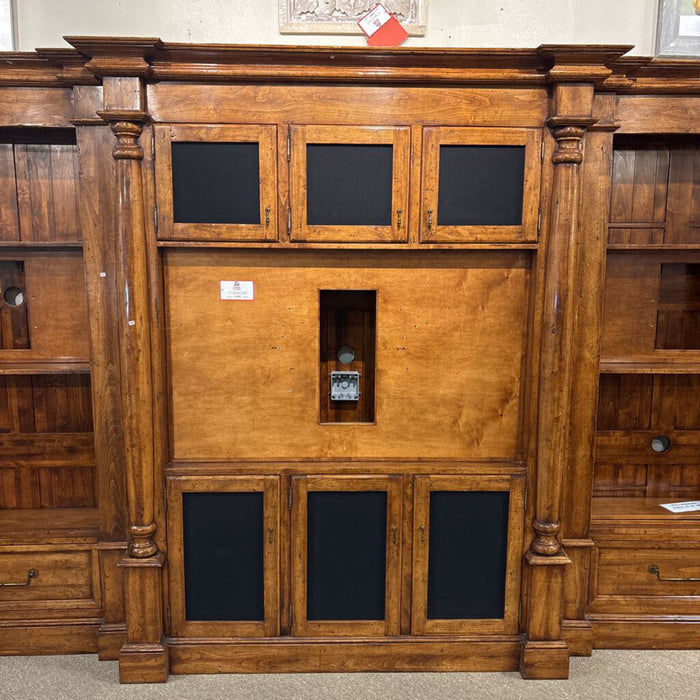 Large 4PC Entertainment Center (LSMK)