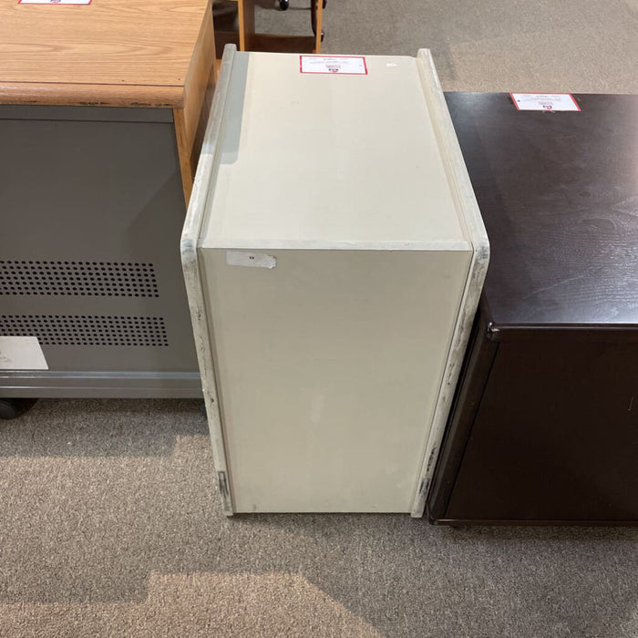 3-Drawer File Cabinet (LH)