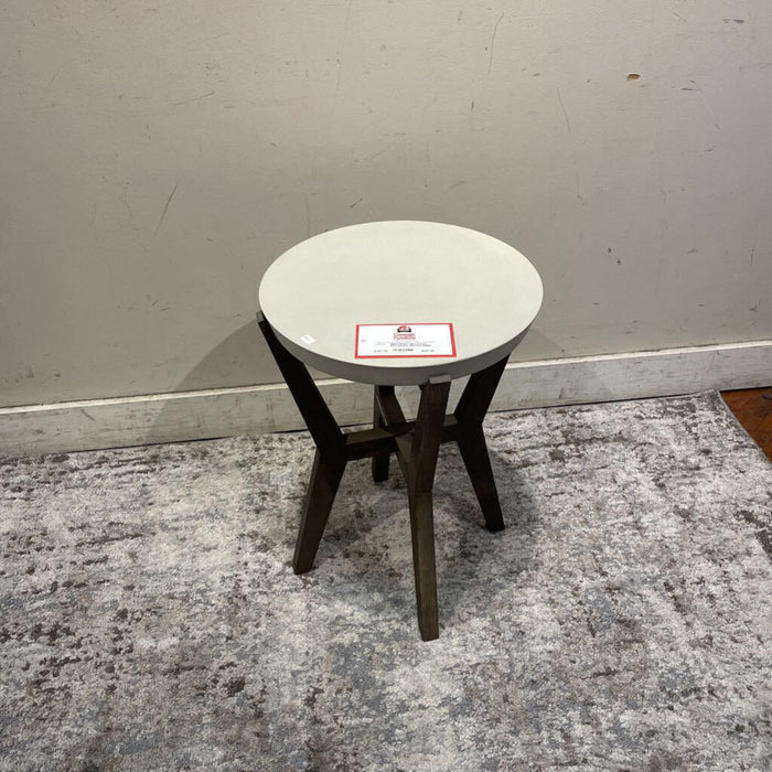 Pottery Barn Outdoor Side End Tbl(BII)