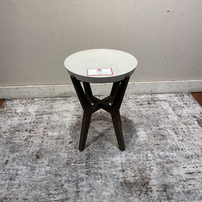 Pottery Barn Outdoor Side End Tbl(BII)