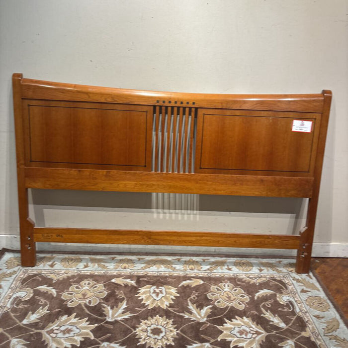 Oak Mission Style King Bedframe(ATH)