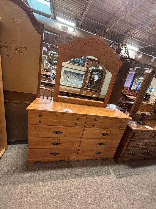 LW 8-Drawer Dresser w/ Mirror(LSH)