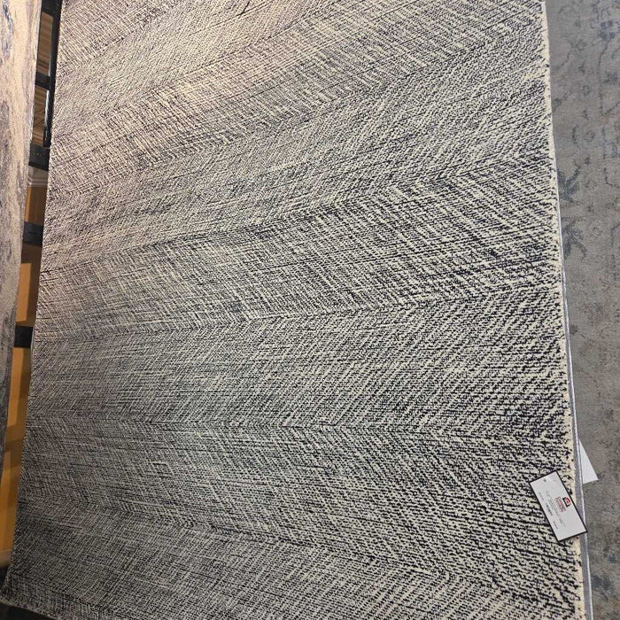 ETC101 Black + White Rug (AAH)