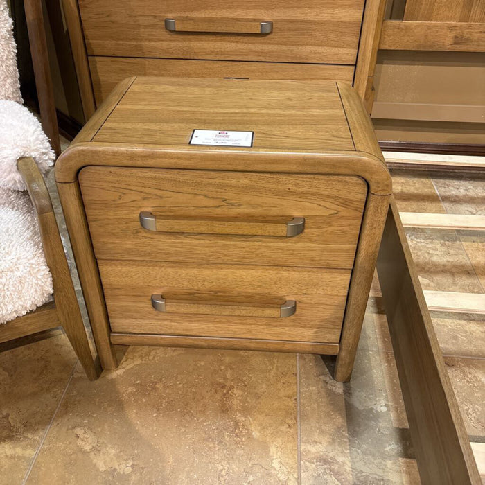 NIGHTSTAND - NATURAL HICKORY (LVI)